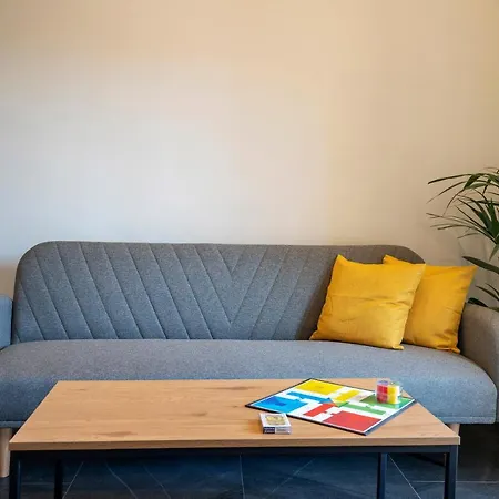 Historico Apartment *